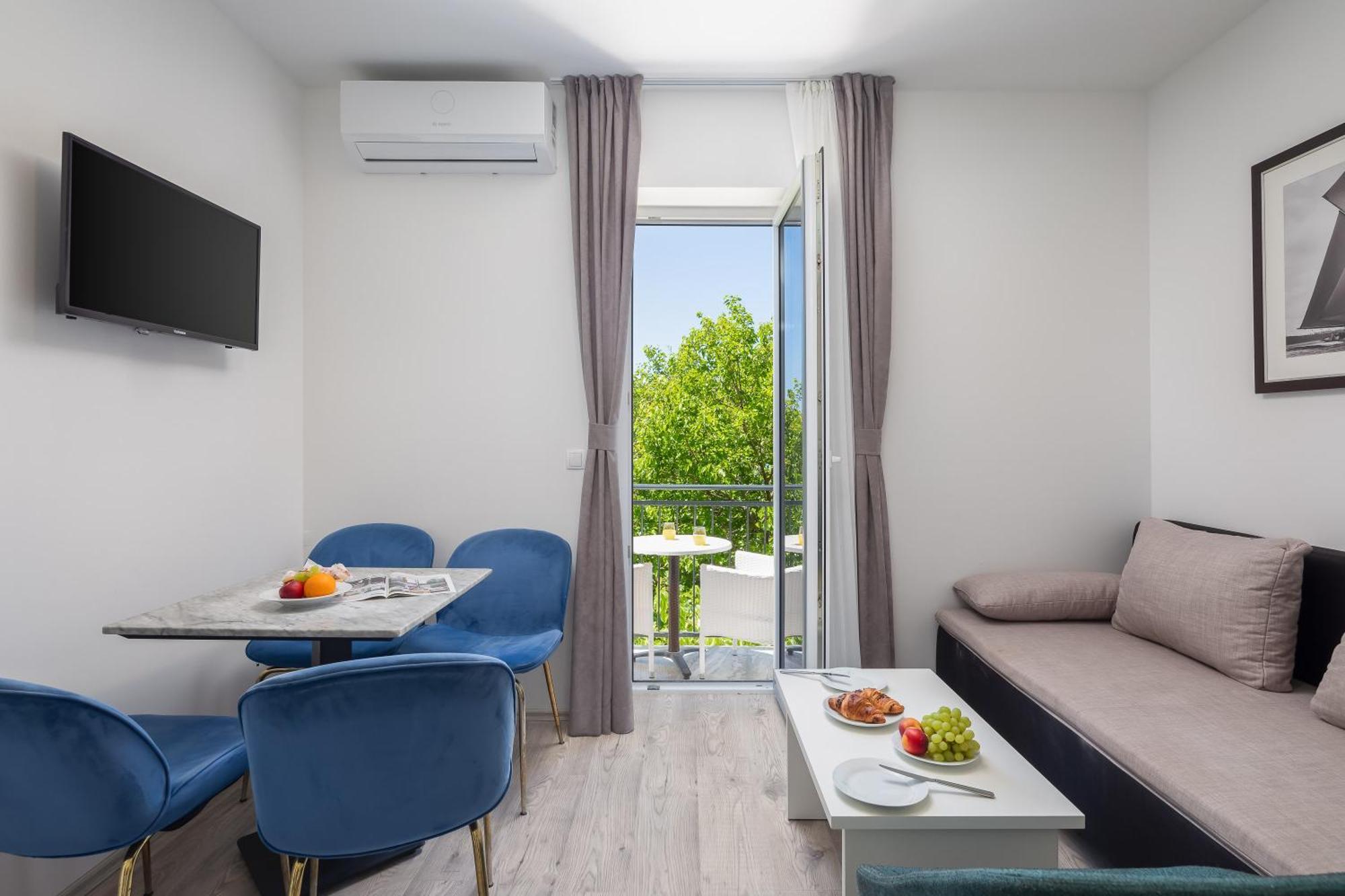 Beachfront Apartments Providenca With Free Parking Makarska Buitenkant foto