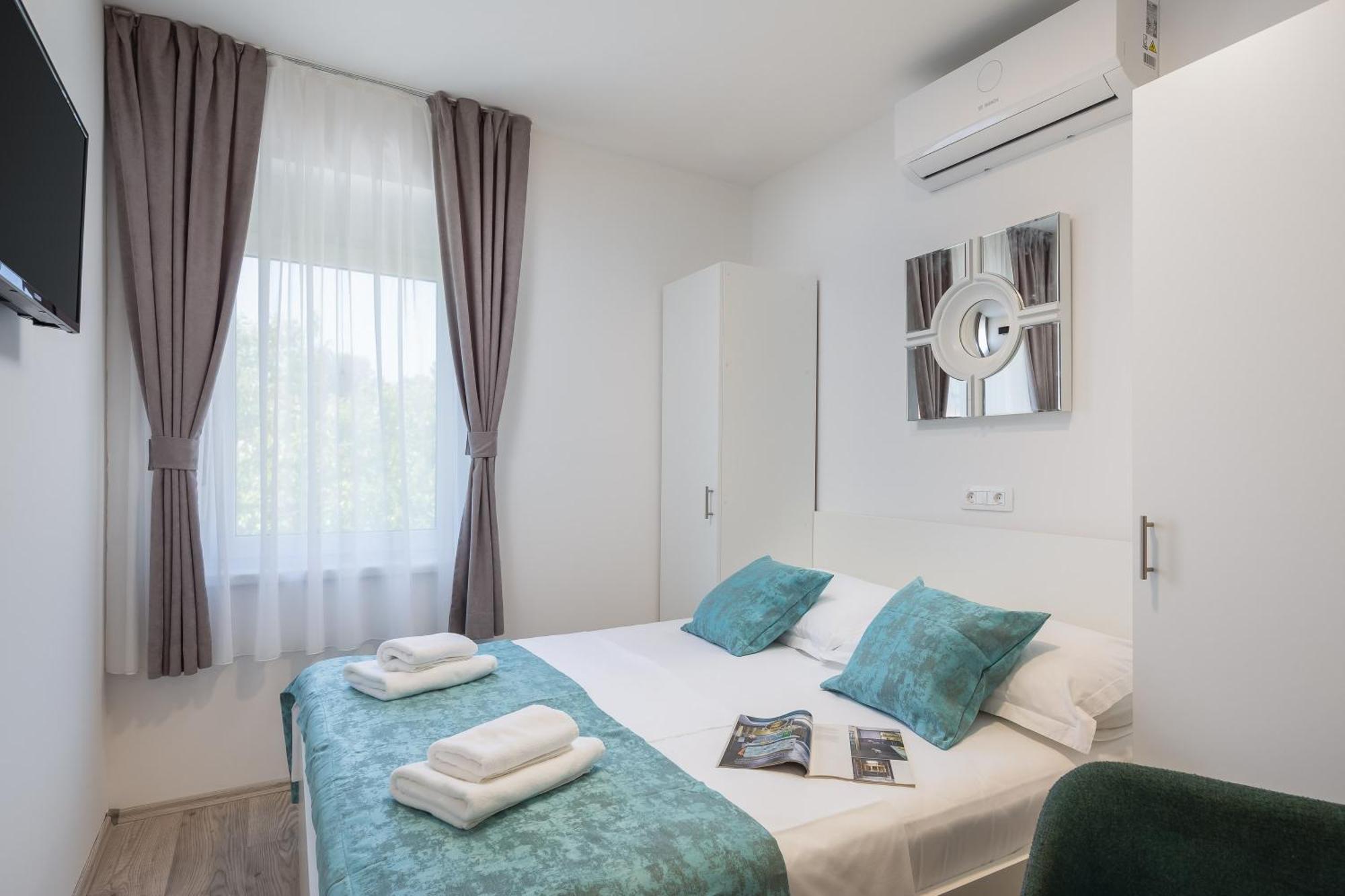 Beachfront Apartments Providenca With Free Parking Makarska Kamer foto