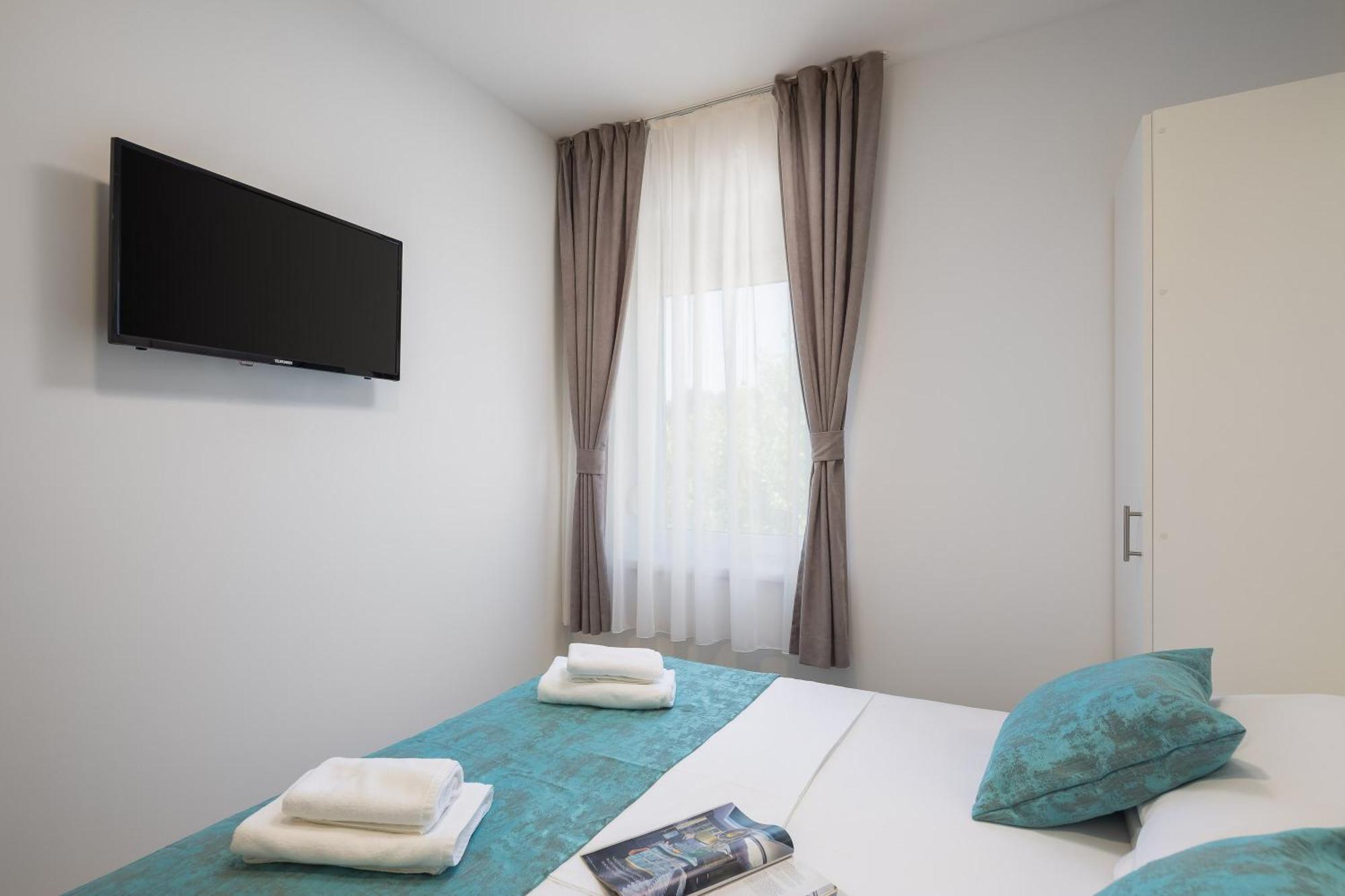 Beachfront Apartments Providenca With Free Parking Makarska Buitenkant foto