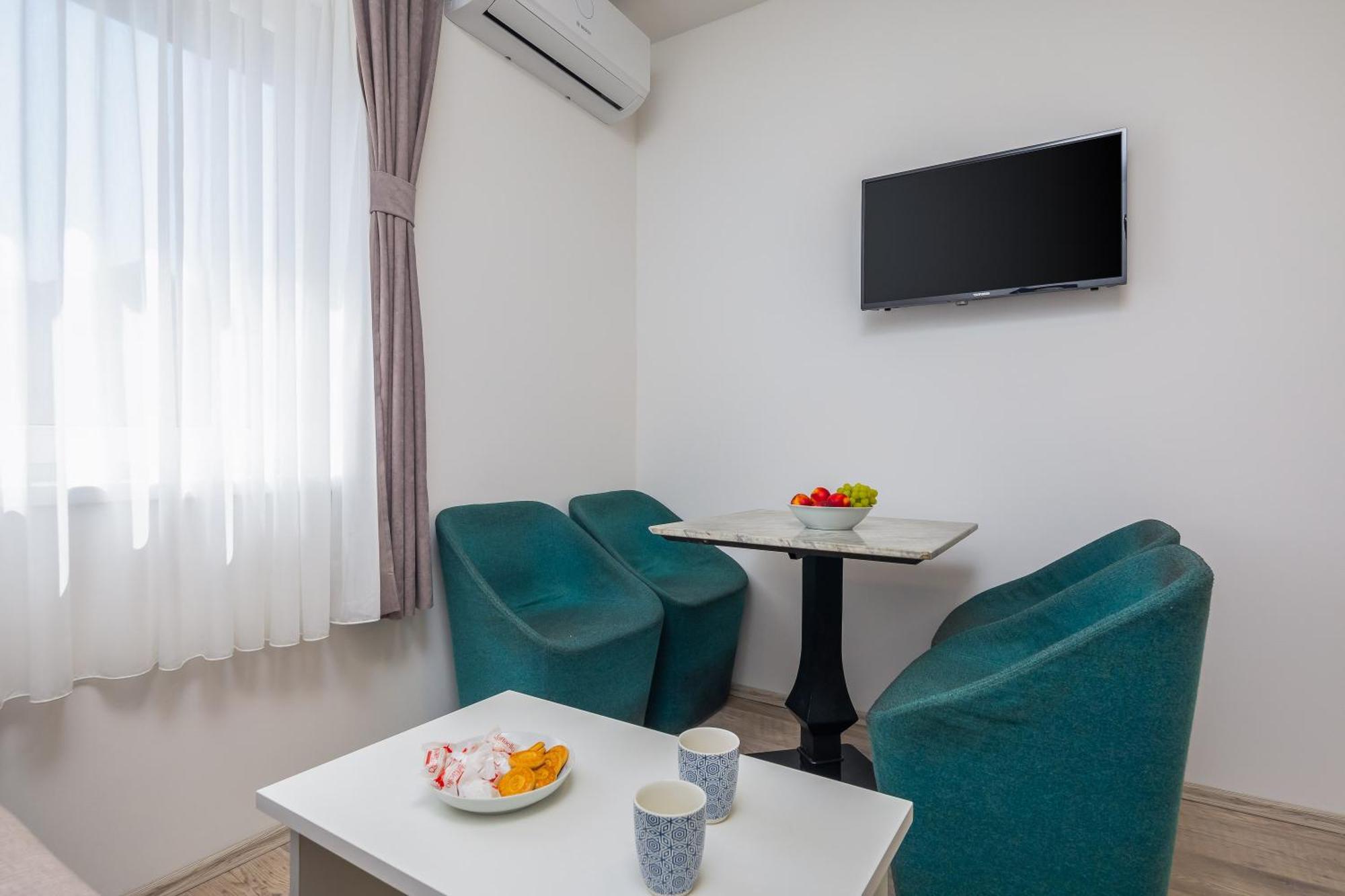 Beachfront Apartments Providenca With Free Parking Makarska Buitenkant foto