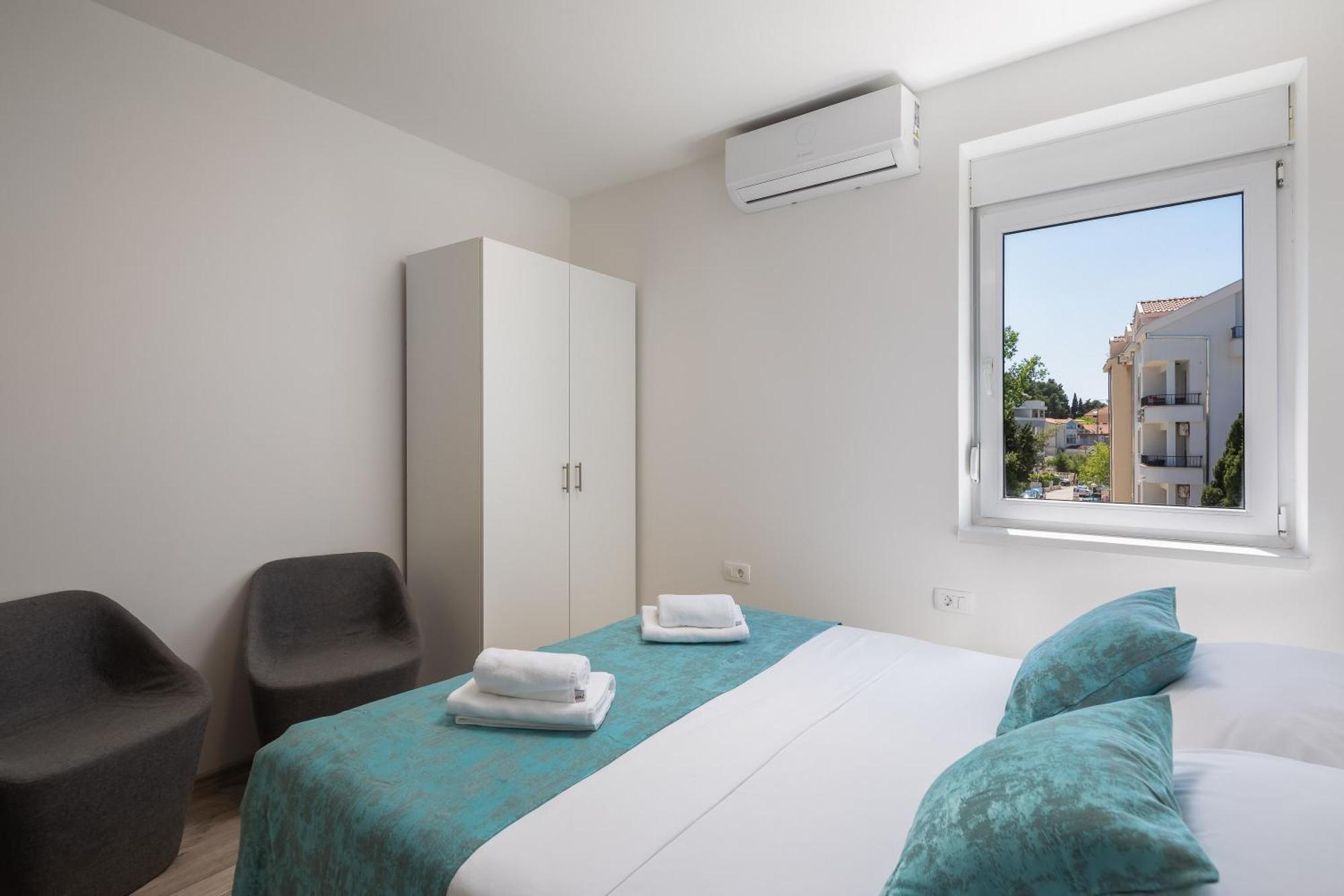 Beachfront Apartments Providenca With Free Parking Makarska Buitenkant foto