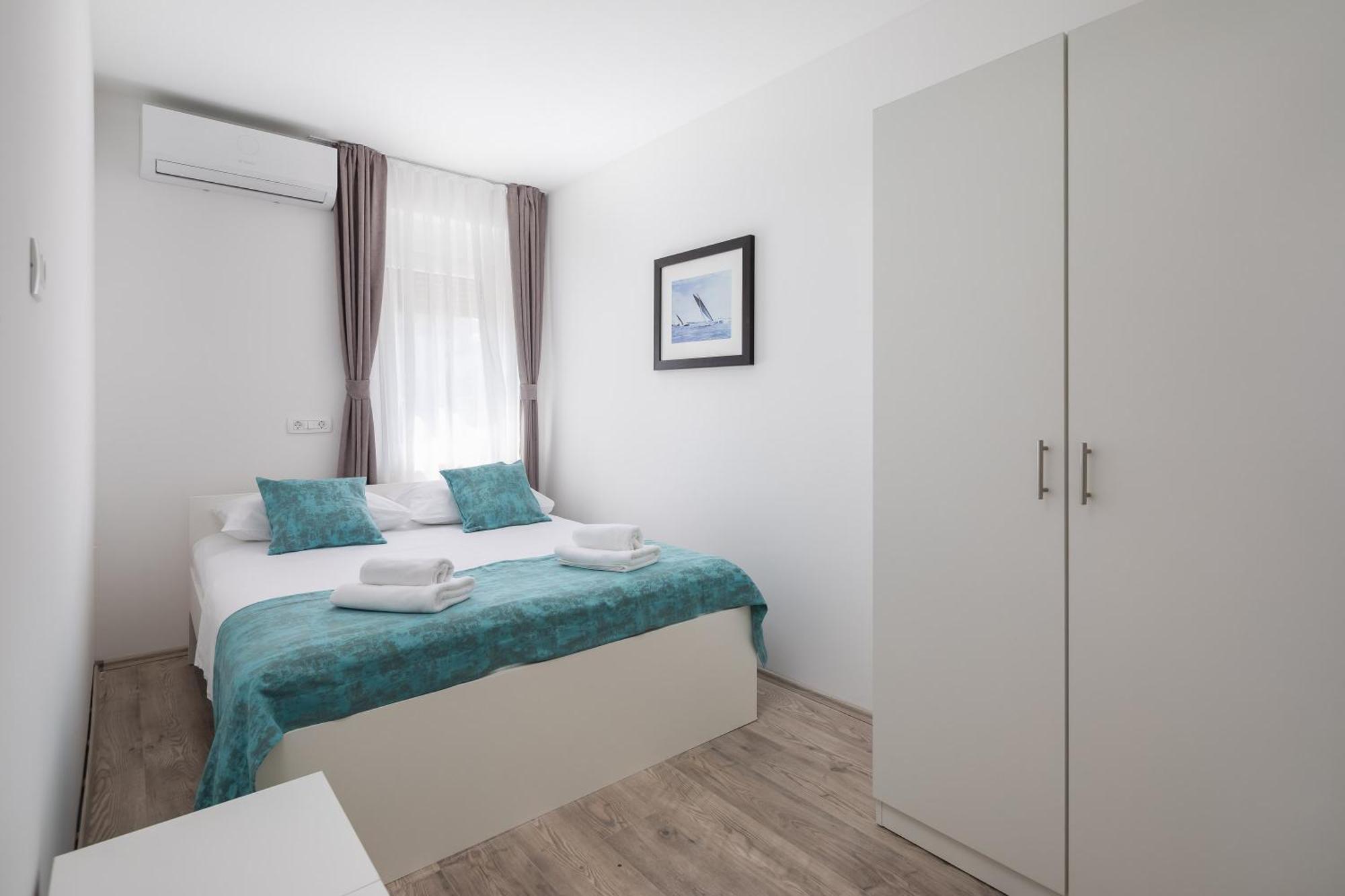 Beachfront Apartments Providenca With Free Parking Makarska Buitenkant foto